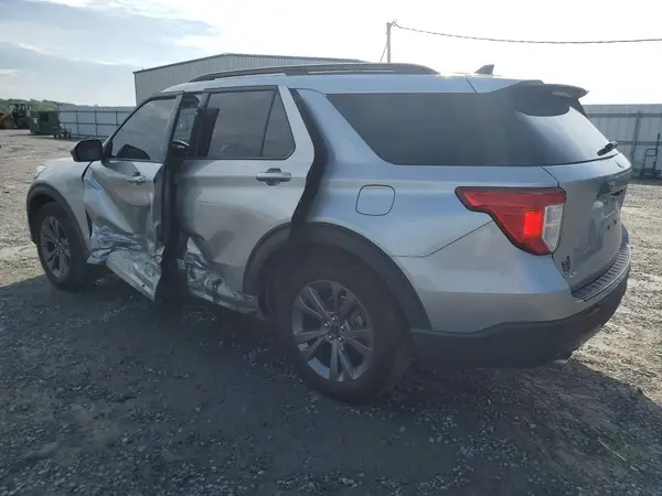 1FMSK7DH5NGB27073 2022 FORD EXPLORER - Image 2