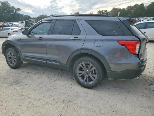 1FMSK7DH5NGB44097 2022 FORD EXPLORER - Image 2