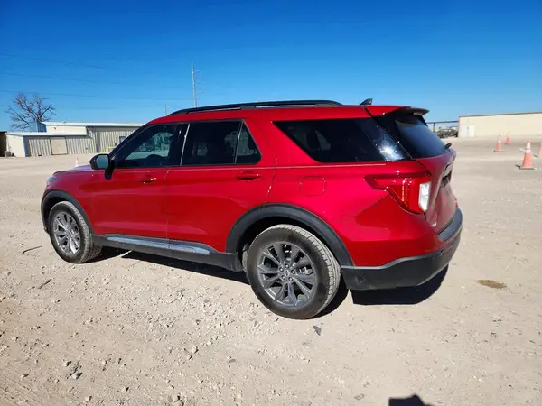 1FMSK7DH5NGB63278 2022 FORD EXPLORER - Image 2