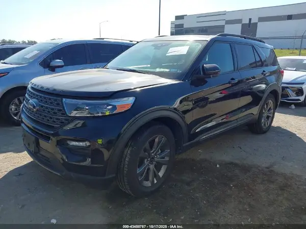 1FMSK7DH5PGA09379 2023 FORD EXPLORER - Image 2