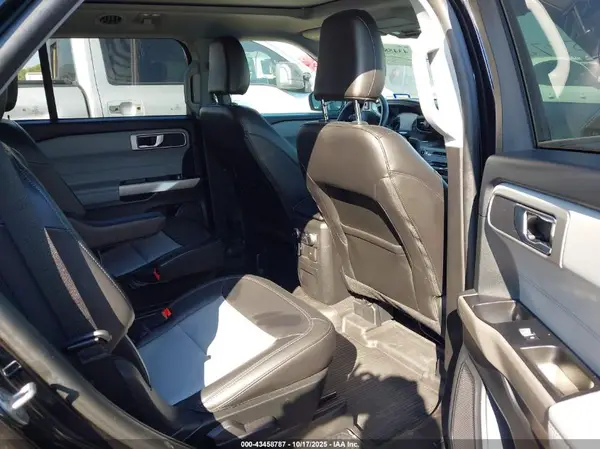 1FMSK7DH5PGA09379 2023 FORD EXPLORER - Image 8