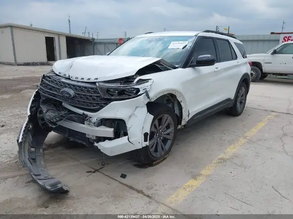 1FMSK7DH5PGA47310 2023 FORD EXPLORER - Image 2