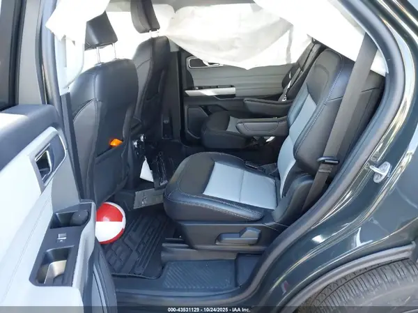 1FMSK7DH5PGA96085 2023 FORD EXPLORER - Image 8