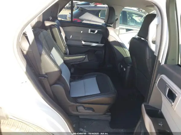 1FMSK7DH5PGB07702 2023 FORD EXPLORER - Image 8