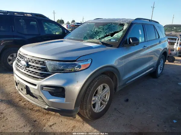1FMSK7DH5PGB65082 2023 FORD EXPLORER - Image 2