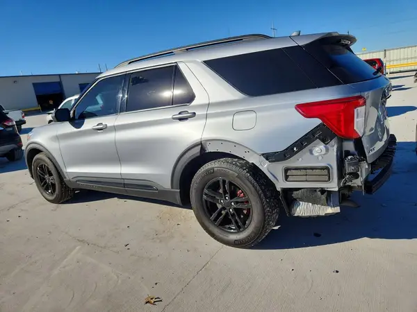 1FMSK7DH5PGB71657 2023 FORD EXPLORER - Image 2