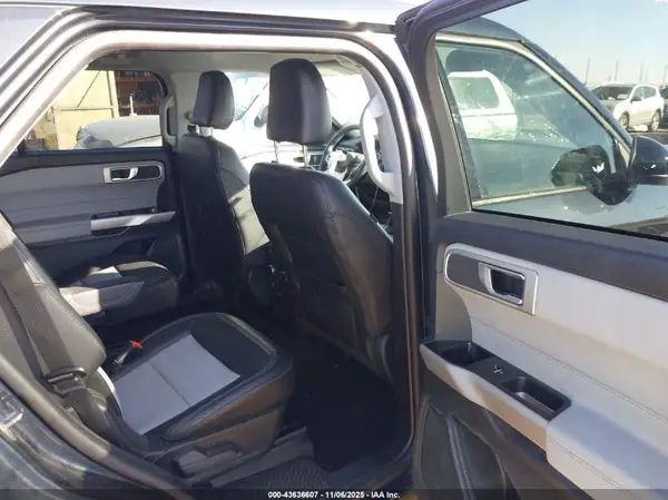 1FMSK7DH5PGB89415 2023 FORD EXPLORER - Image 8