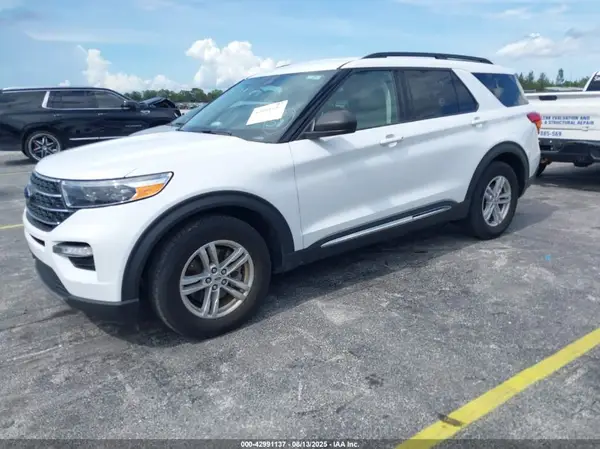 1FMSK7DH5RGA28856 2024 FORD EXPLORER - Image 2