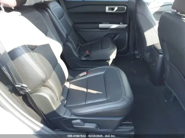 1FMSK7DH5RGA42479 2024 FORD EXPLORER - Image 8