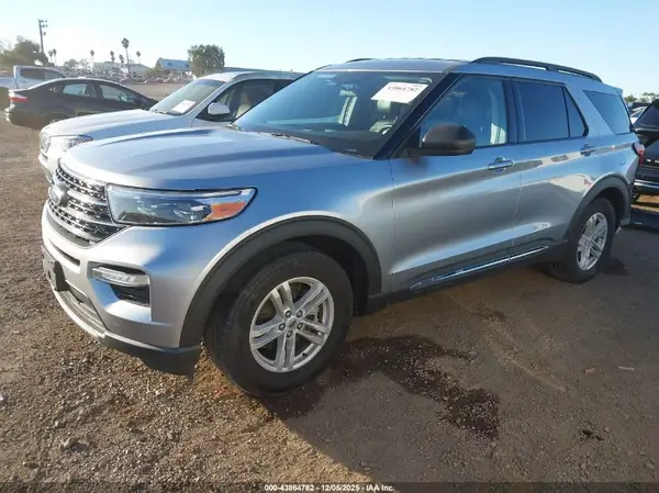 1FMSK7DH5RGA54261 2024 FORD EXPLORER - Image 2