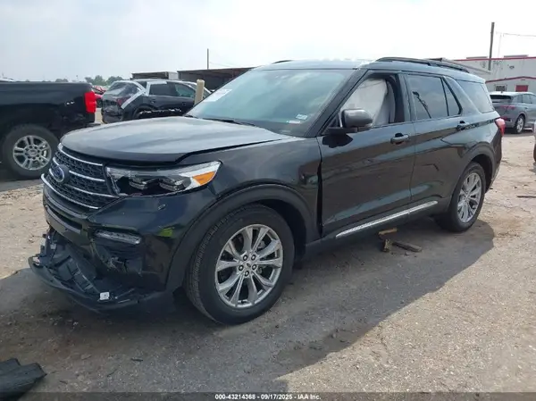 1FMSK7DH5RGA76468 2024 FORD EXPLORER - Image 2