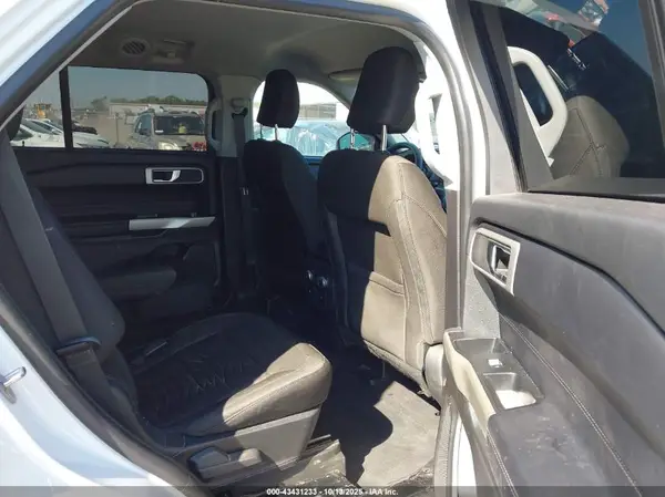 1FMSK7DH6MGB39876 2021 FORD EXPLORER - Image 8