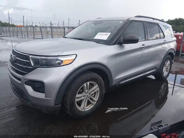 1FMSK7DH6NGA15768 2022 FORD EXPLORER - Image 2