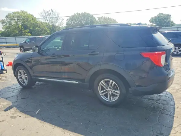 1FMSK7DH6NGA76828 2022 FORD EXPLORER - Image 2