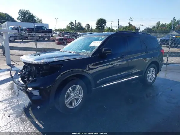 1FMSK7DH6NGA77445 2022 FORD EXPLORER - Image 2