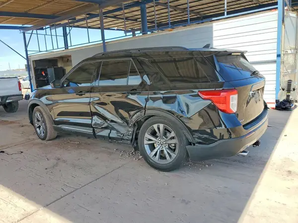 1FMSK7DH6NGA83617 2022 FORD EXPLORER - Image 2