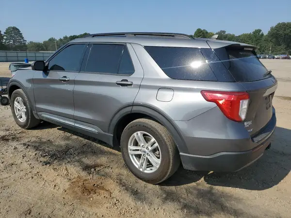 1FMSK7DH6NGA97839 2022 FORD EXPLORER - Image 2
