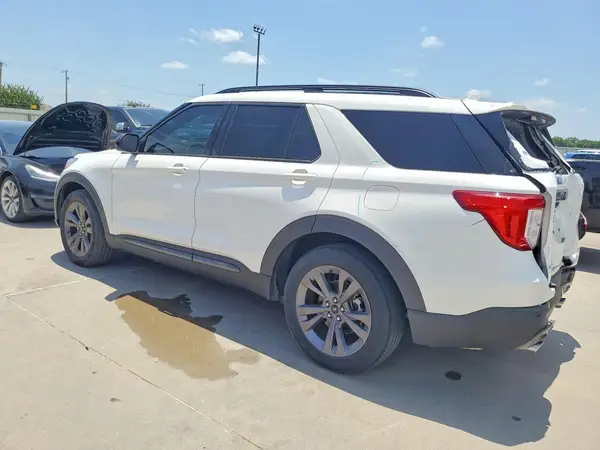 1FMSK7DH6NGB45274 2022 FORD EXPLORER - Image 2