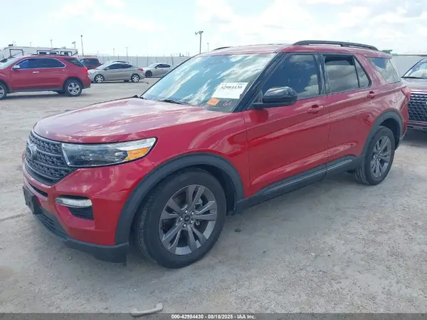 1FMSK7DH6NGC01777 2022 FORD EXPLORER - Image 2