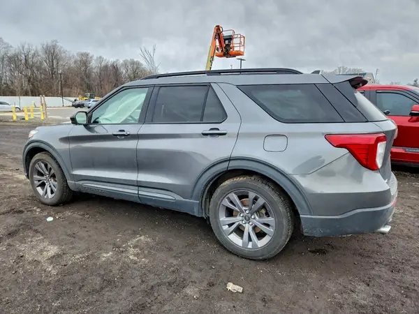 1FMSK7DH6NGC01844 2022 FORD EXPLORER - Image 2