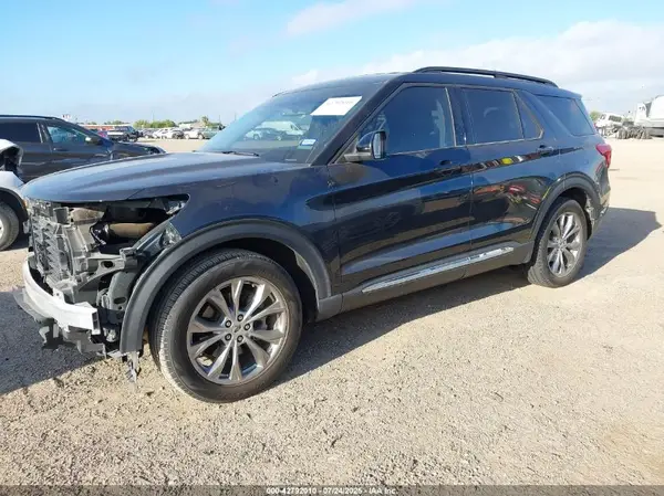 1FMSK7DH6NGC12083 2022 FORD EXPLORER - Image 2