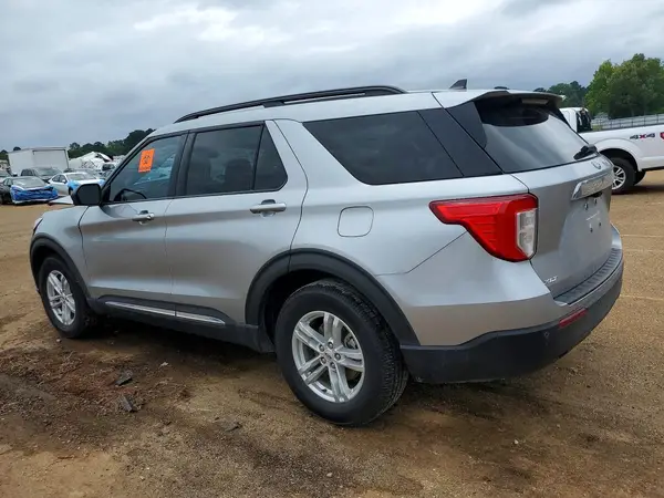 1FMSK7DH6NGC44614 2022 FORD EXPLORER - Image 2