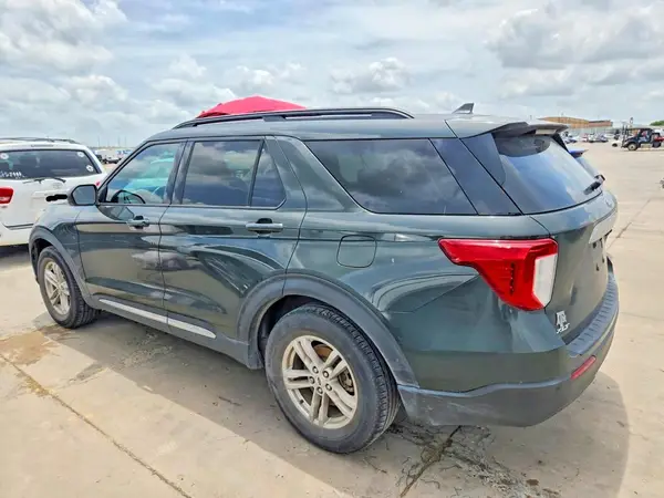 1FMSK7DH6NGC50140 2022 FORD EXPLORER - Image 2