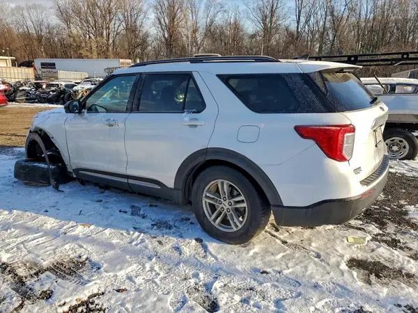 1FMSK7DH6PGB18885 2023 FORD EXPLORER - Image 2