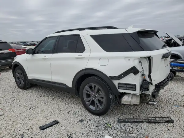 1FMSK7DH6PGC31090 2023 FORD EXPLORER - Image 2