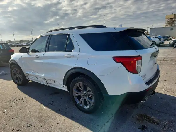 1FMSK7DH6RGA10267 2024 FORD EXPLORER - Image 2