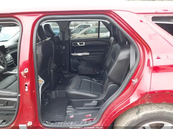 1FMSK7DH6RGA13881 2024 FORD EXPLORER - Image 8