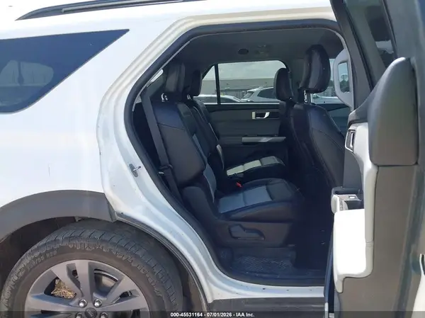 1FMSK7DH6RGA16201 2024 FORD EXPLORER - Image 8