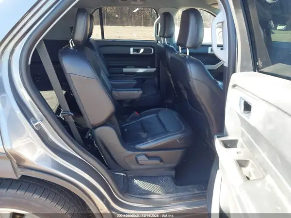 1FMSK7DH7MGA11548 2021 FORD EXPLORER - Image 8