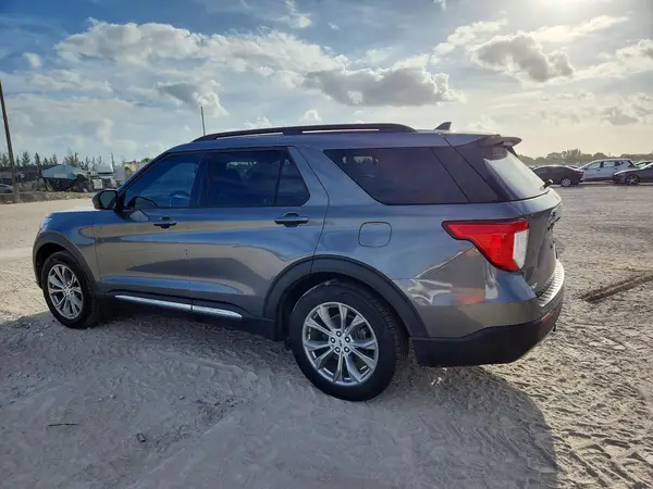 1FMSK7DH7MGC03780 2021 FORD EXPLORER - Image 2