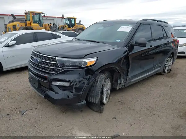 1FMSK7DH7MGC50050 2021 FORD EXPLORER - Image 2