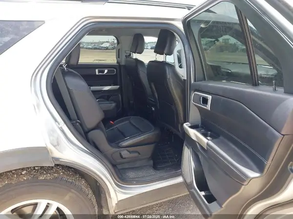1FMSK7DH7NGA20123 2022 FORD EXPLORER - Image 8