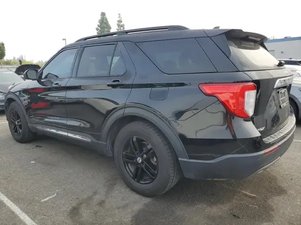 1FMSK7DH7NGA51131 2022 FORD EXPLORER - Image 2
