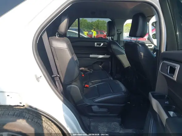 1FMSK7DH7NGB05026 2022 FORD EXPLORER - Image 8
