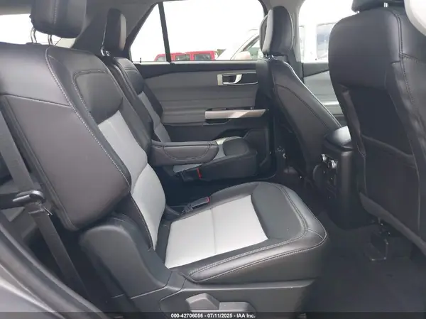 1FMSK7DH7NGB12722 2022 FORD EXPLORER - Image 8