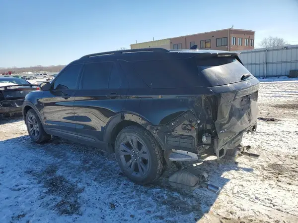 1FMSK7DH7NGB95164 2022 FORD EXPLORER - Image 2