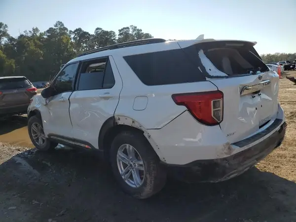 1FMSK7DH7NGC01500 2022 FORD EXPLORER - Image 2
