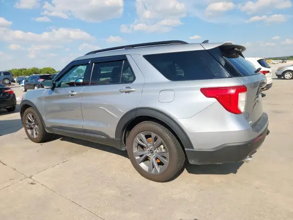 1FMSK7DH7NGC02047 2022 FORD EXPLORER - Image 2