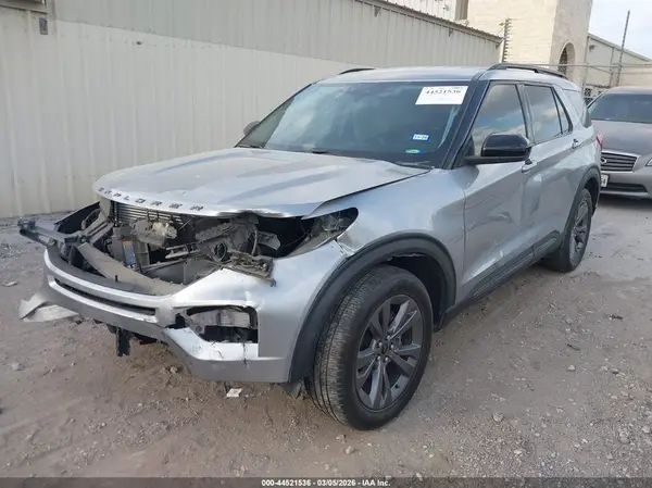 1FMSK7DH7NGC29006 2022 FORD EXPLORER - Image 2