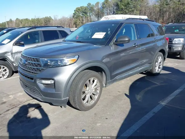 1FMSK7DH7PGA09335 2023 FORD EXPLORER - Image 2