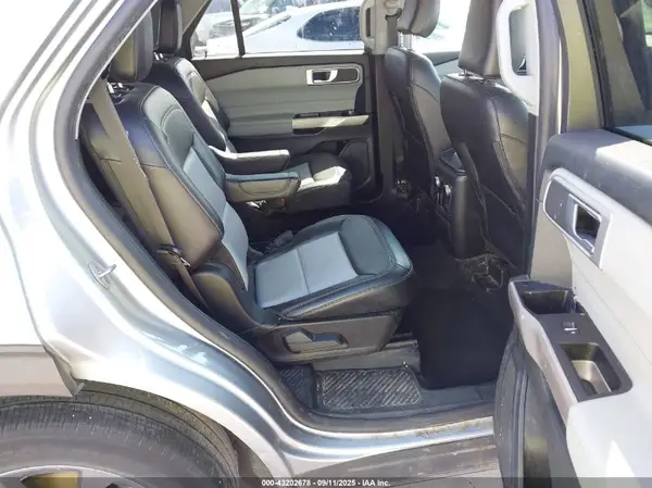 1FMSK7DH7PGB07281 2023 FORD EXPLORER - Image 8
