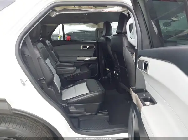 1FMSK7DH7PGB30575 2023 FORD EXPLORER - Image 8