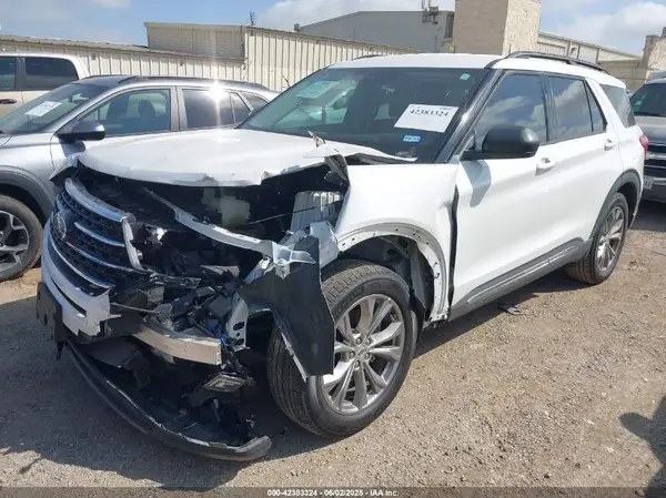 1FMSK7DH7PGB87410 2023 FORD EXPLORER - Image 2