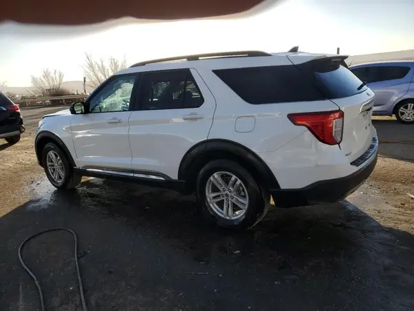 1FMSK7DH7RGA02534 2024 FORD EXPLORER - Image 2