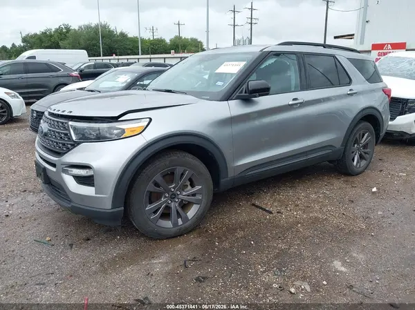 1FMSK7DH7RGA39678 2024 FORD EXPLORER - Image 2