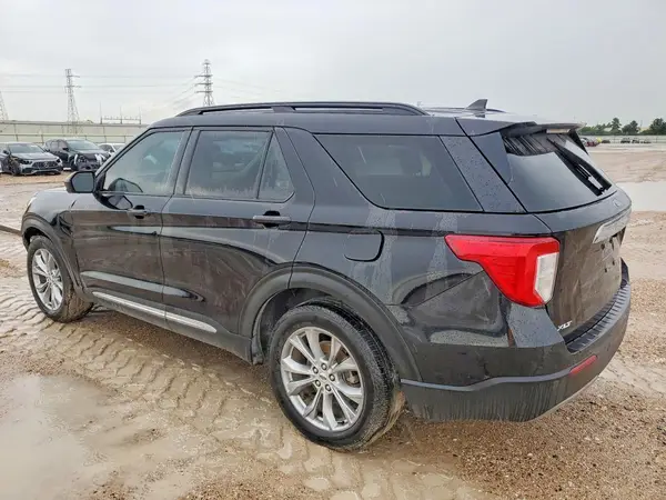 1FMSK7DH7RGA87276 2024 FORD EXPLORER - Image 2